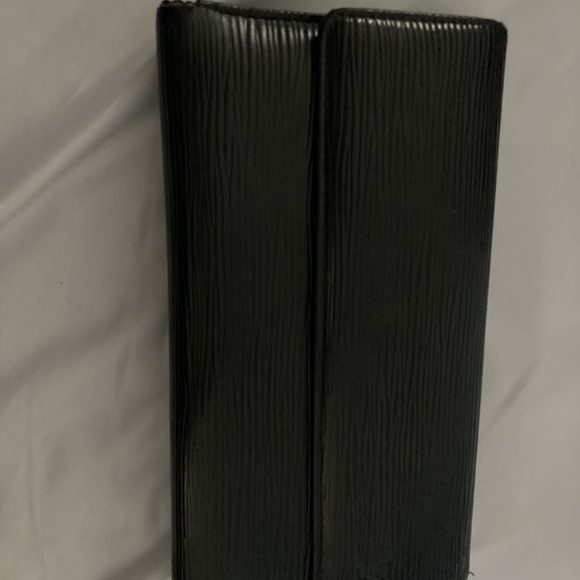 Epi Papillon LV purse with pouch and wallet - Picture 4 of 15